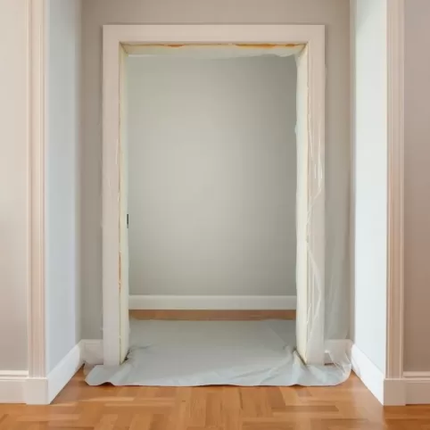 Jak zabezpieczyć drzwi podczas remontu